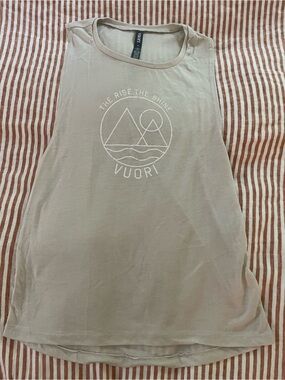 Like new Vuori tank top! Never worn.